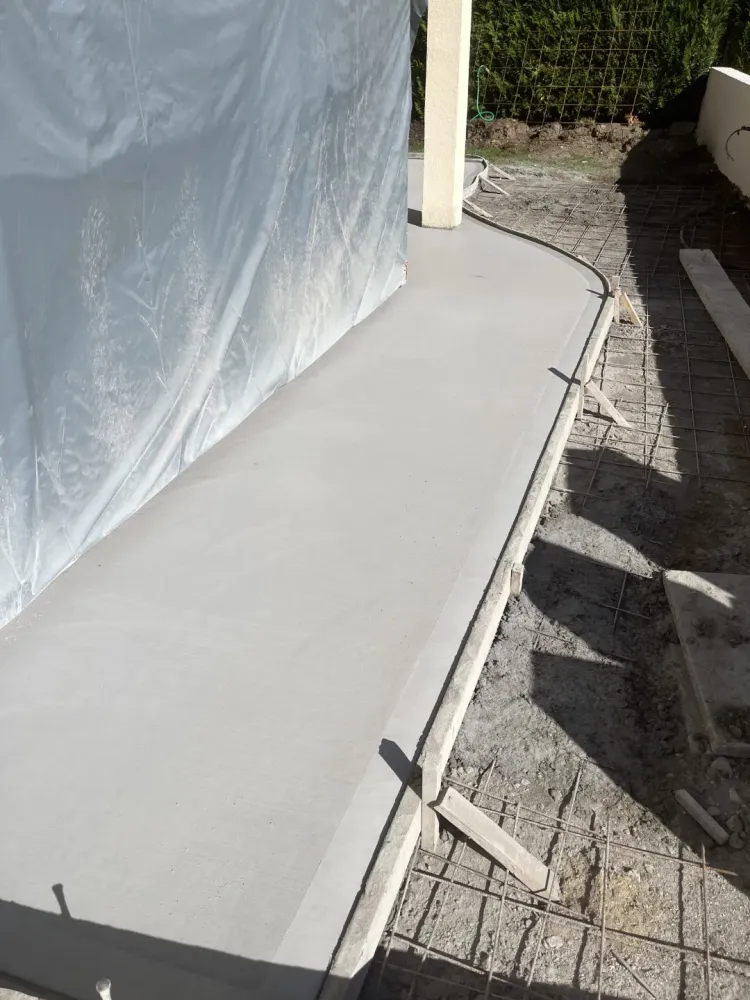 Création de terrasse à  Saint-Flour-de-Mercoire